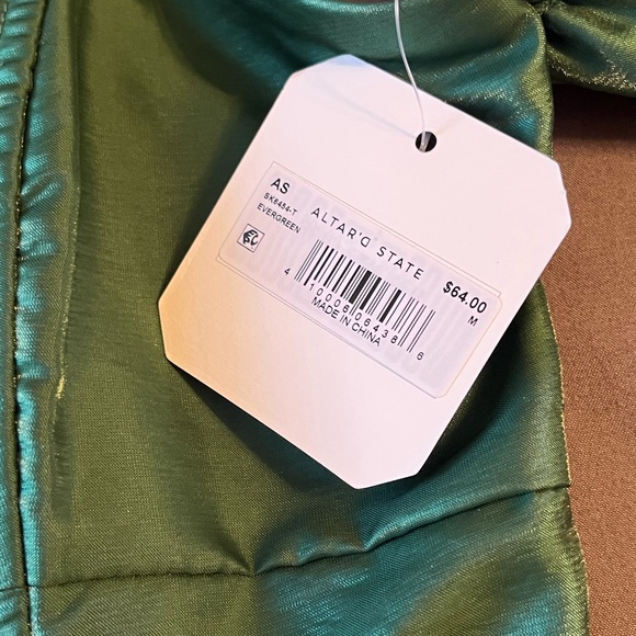ALTARD STATE Emerald Smocked Crop Top SZ M - Picture 4 of 4